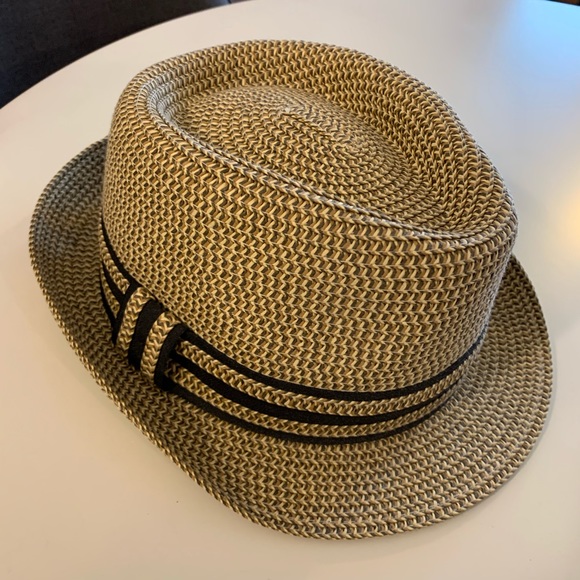 SOLD: Barneys New York fedora - Picture 1 of 4
